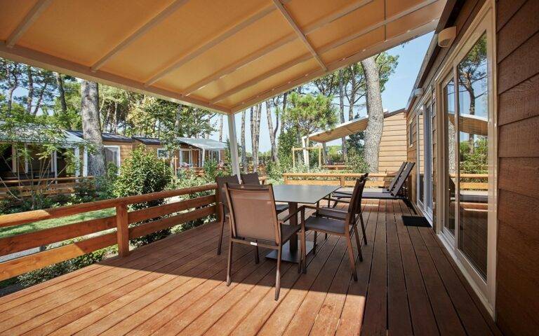 4-Chalet-Natura-Terrasse-Terrace-Camping-Dei-Fiori