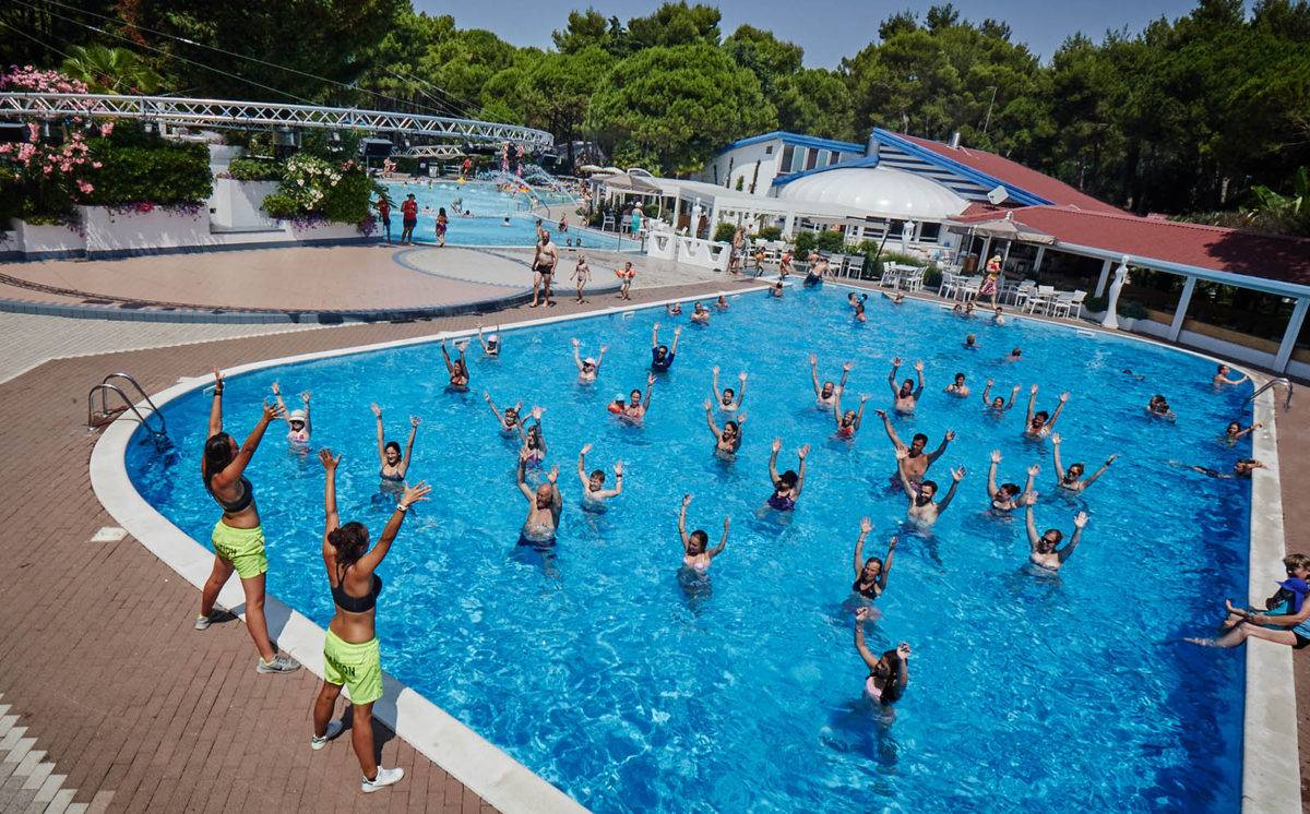 8-Animation-team-camping-village-1200x746