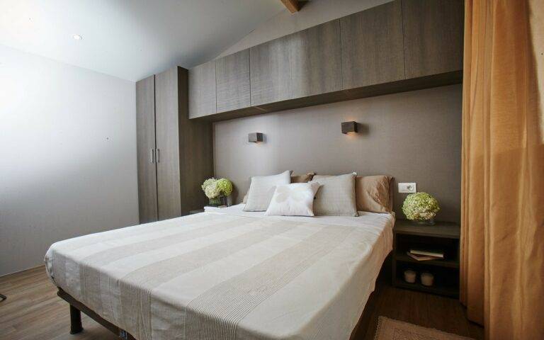 9-Double-bedroom-Chalet-Natura-Camping-Dei-Fiori-Jesolo